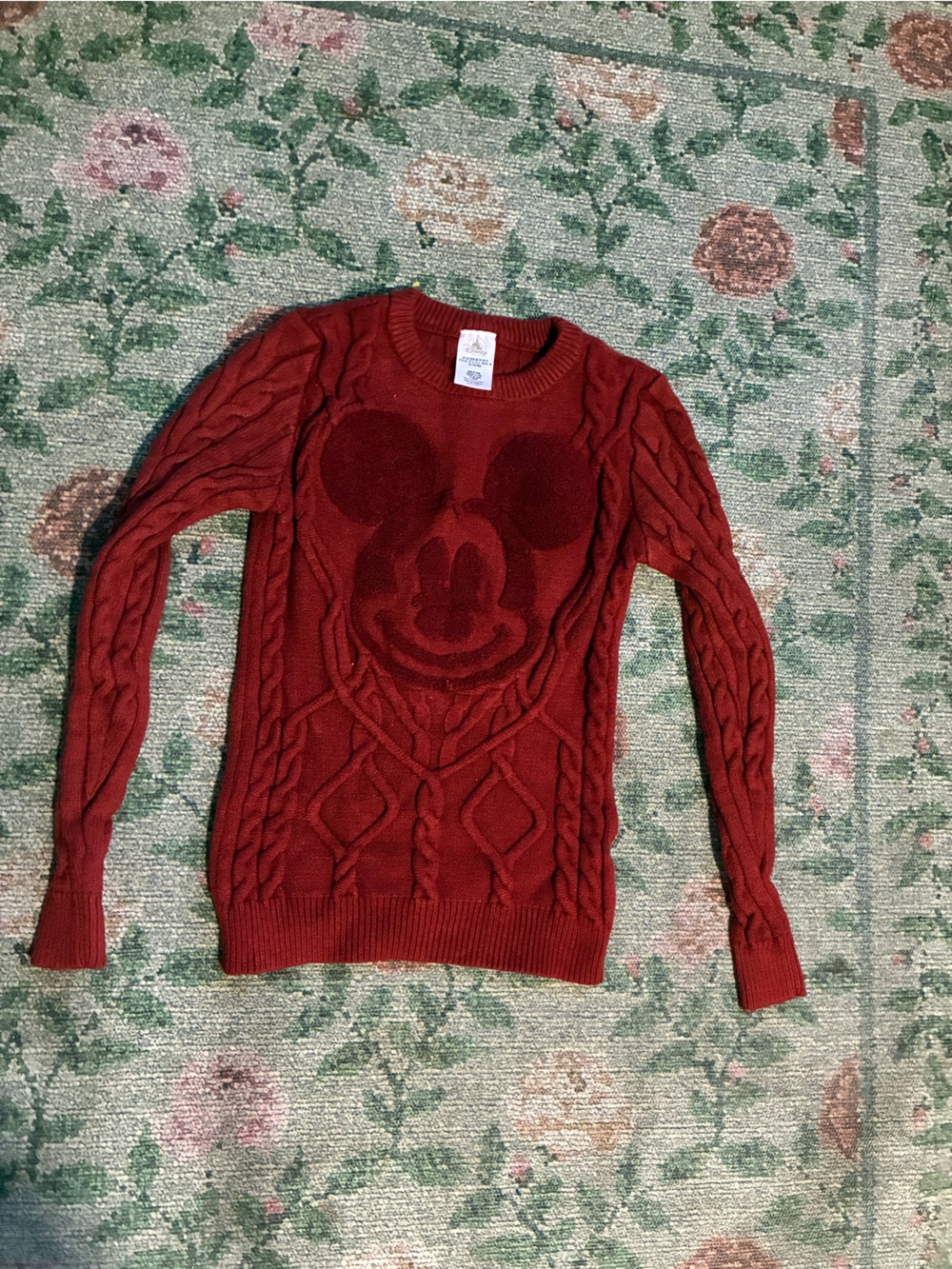 Disney parks Mickey Mouse cable knit pullover sweater ♥️
